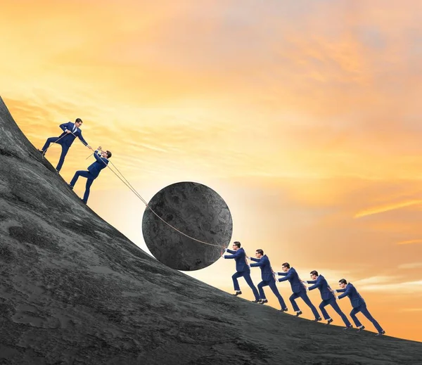 Teamwork Example Business People Pushing Stone Top — Stock Photo, Image