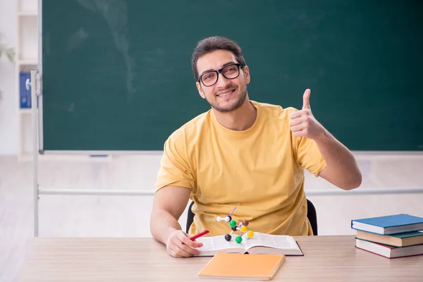 Young Student Physicist Sitting Classroom — Stock Photo, Image