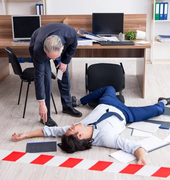 Forensic Investigator Dead Employee Office — Stock Photo, Image