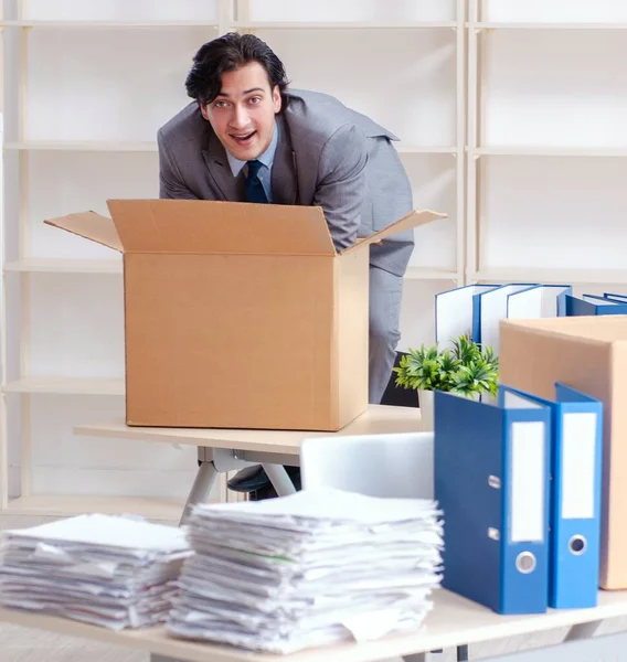 Young Man Employee Boxes Office — Stock Photo, Image