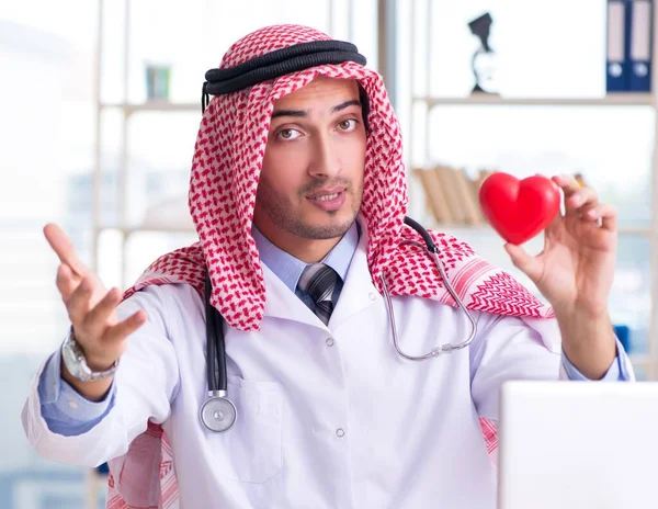 Arabische Cardioloog Die Kliniek Werkt — Stockfoto