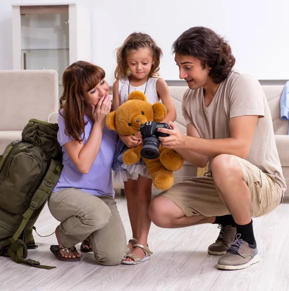 Happy Family Planning Vacation Trip — Stock Photo, Image