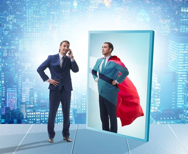 Hombre Negocios Viéndose Mismo Espejo Como Superhéroe —  Fotos de Stock