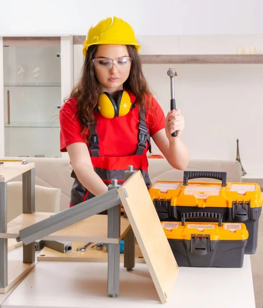 Female Contractor Repairing Furniture Home — Stock Photo, Image
