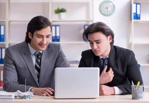 Two Young Employees Working Office — Stock Photo, Image