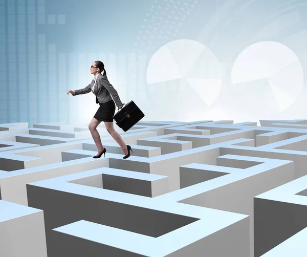 Businesswoman Trying Escape Maze — Stock Photo, Image