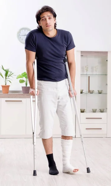 Leg Injured Young Man Suffering Home — Stock Photo, Image