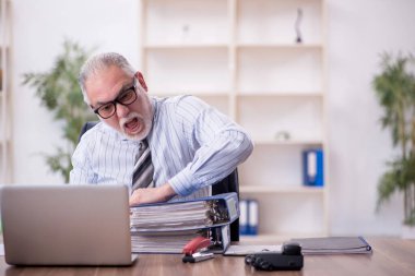 Old boss employee and too much work at workplace