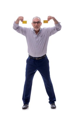 Eski patronun elinde kredi kartı var.