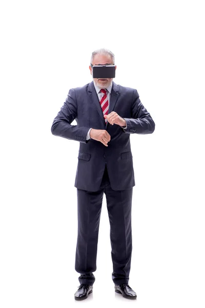 Affärsman Bär Virtuella Glasögon Isolerad Vitt — Stockfoto