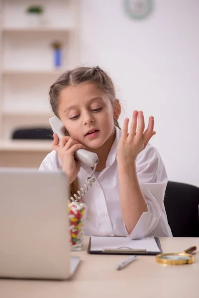 Little Girl Playing Doctor Telemedicine Concept — Foto Stock