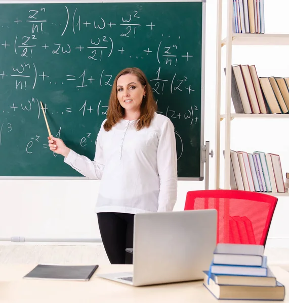 Female Math Teacher Classroom — Stock Photo, Image