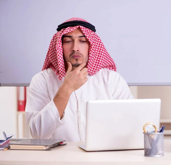 Arab Teacher Front Whiteboard — Stock Photo, Image