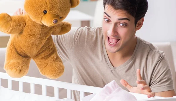 Young Father Enjoying Time Newborn Baby Home — Stock Photo, Image