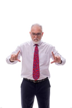 Sanal düğmeye basan eski patron beyazda izole edildi