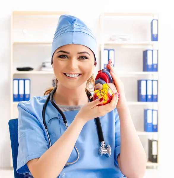 Young Female Doctor Cardiologist Sitting Hospital — Stock Photo, Image