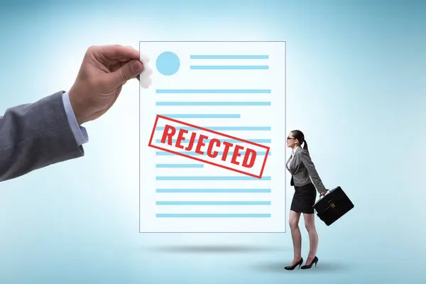 Woman Receiving Rejection Notice Her — Stock Photo, Image