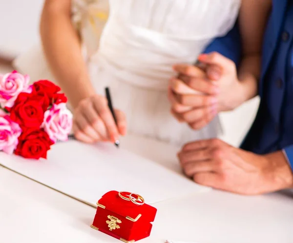 Cerimônia Casamento Com Esposa Marido — Fotografia de Stock