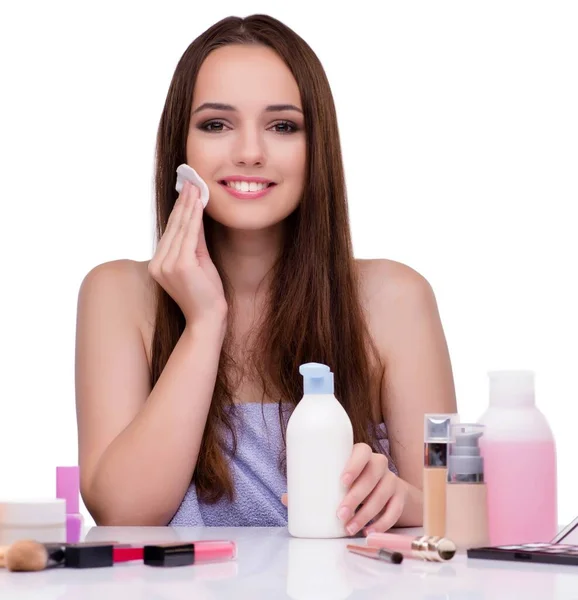 Woman Doing Makeup Isolated White — Stock Photo, Image