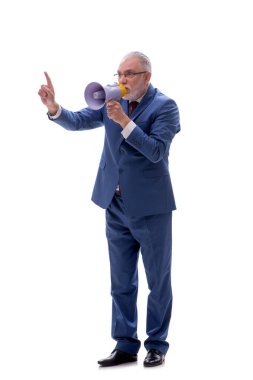 Eski patron megafonu bembeyaz tutuyor.