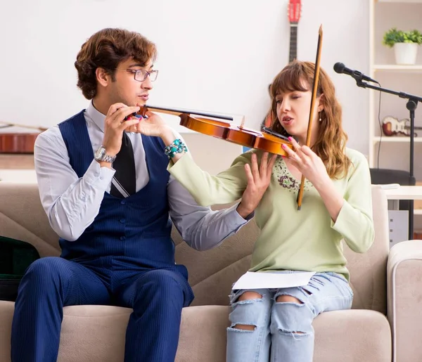 Young Woman Music Lesson Male Teacher — Stock Photo, Image