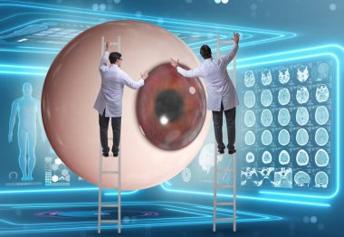 Doktor dev gözü tıbbi konseptte inceliyor.