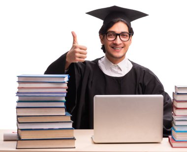 Beyaz tenli yakışıklı öğrenci.