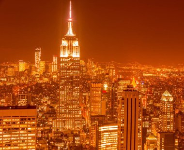 Günbatımında New York Manhattan 'ın gece manzarası