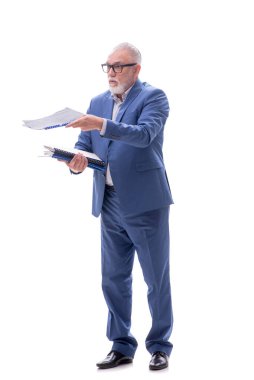 Eski patron yığını beyaza hapsetti.