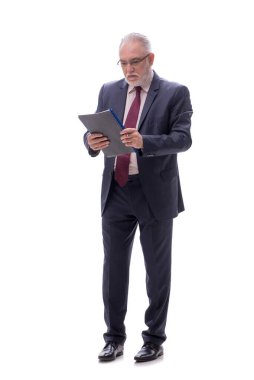 Yaşlı bir erkek işçi beyazda izole edilmiş.