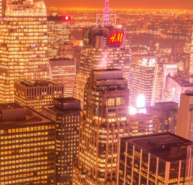 Günbatımında New York Manhattan 'ın gece manzarası