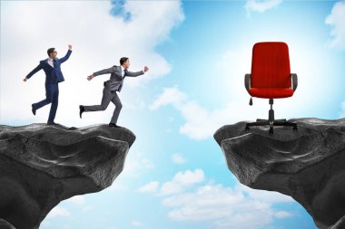 Terfi için rekabet eden iş adamları