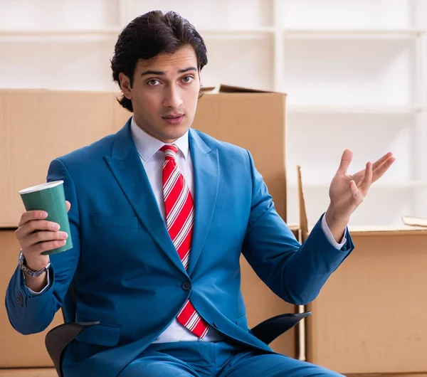 Young Handsome Businessman Moving New Workplace — Stock Photo, Image