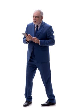 Eski erkek patron beyazda izole edilmiş.