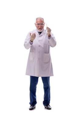 Yaşlı kimyagerin beyazı.