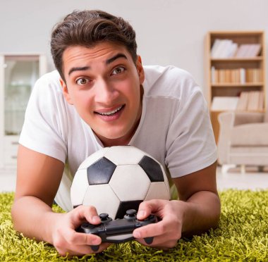 Bilgisayar oyunlarına bağımlı olan adam.