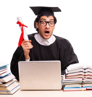 Beyaz tenli yakışıklı öğrenci.