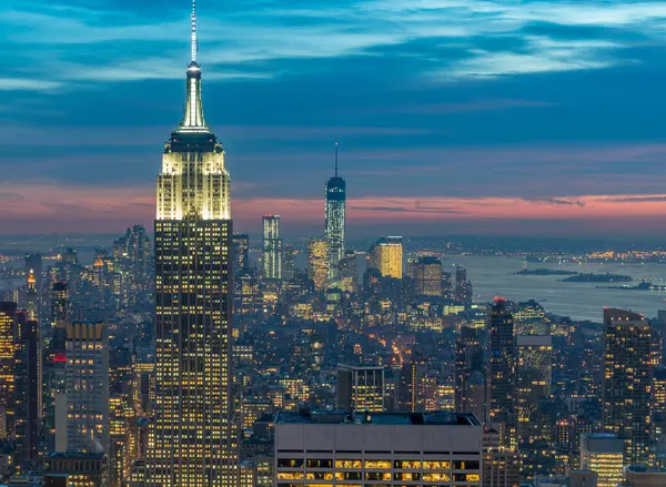Visão Noturna Nova Iorque Manhattan Durante Pôr Sol — Fotografia de Stock