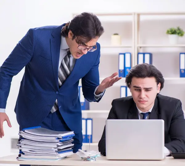 Boss His Male Assistant Working Office — Stock Photo, Image
