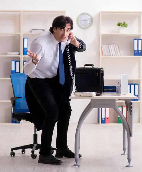 Young Male Employee Office Time Management Concept — Stock Photo, Image