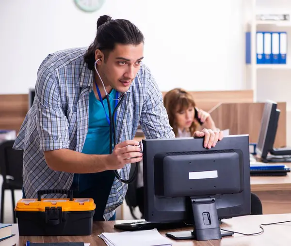 Young Male Specialist Office — Stock Photo, Image