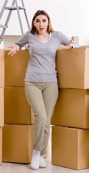 Young Beautiful Woman Moving New Flat — Stock Photo, Image