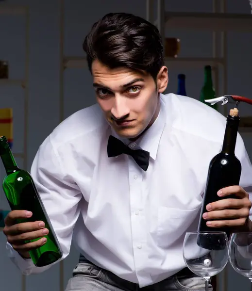 Professionell Sommelierprovning Vin Restaurang — Stockfoto