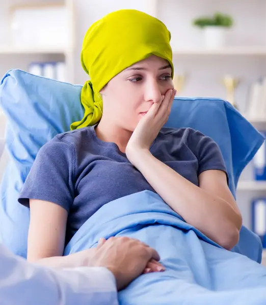 Krebspatient Zum Arztbesuch Klinik — Stockfoto