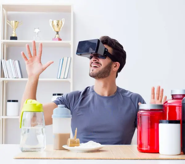 Muž Nádobami Výživu Brýlemi Virtuální Reality — Stock fotografie