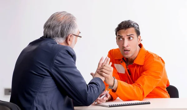 Young Captive Meeting Advocate Pretrial Detention — Stock Photo, Image