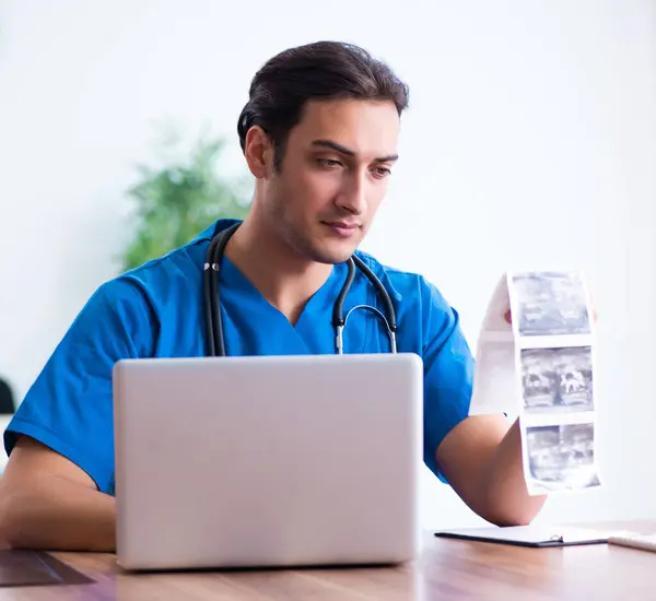 Young Male Doctor Looking Doppler Images — Stock Photo, Image
