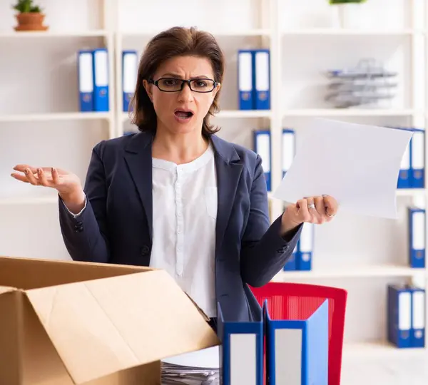 Middle Aged Female Employee Being Fired Her Work — Stock Photo, Image