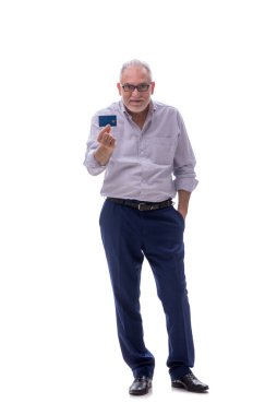 Eski patronun elinde kredi kartı var.