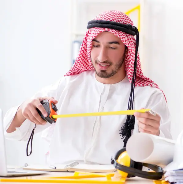 Arab Engineer Working New Project — Stock Photo, Image